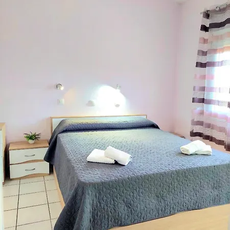 Christoshome Corfu Апартаменты *