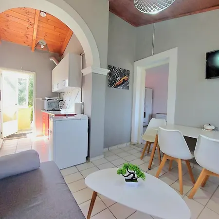 Апартаменты Christoshome Corfu